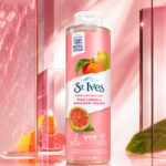 ژل شست‌وشوی بدن اسکراب‌دار سنت ایوز مدل Pink Lemon & Mandarin Orange با لایه‌بردار 100٪ طبیعی (حجم 650 میل) - تصویر 4